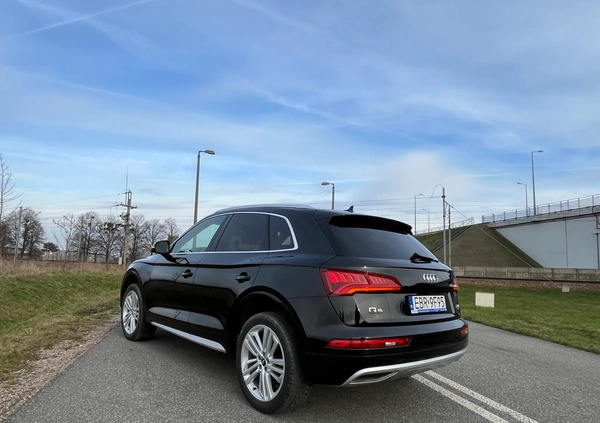 Audi Q5 cena 123900 przebieg: 100738, rok produkcji 2018 z Brzeziny małe 667